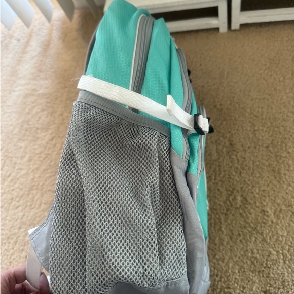 Sierra Expedition Tech Zone - Picture 3 of 7